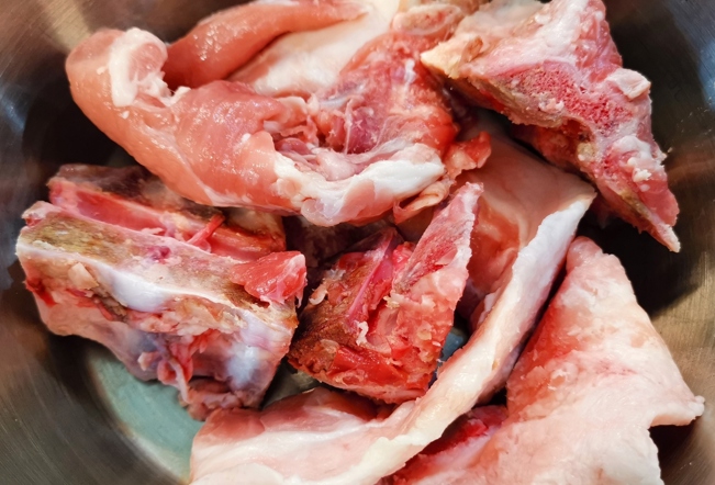 Как приготовить бульон из свинины