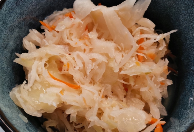 Салат из квашеной капусты с картошкой и огурцами - пошаговый рецепт с фото на malino-v.ru