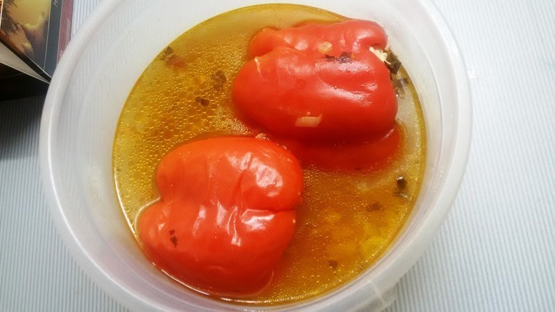 Фото рецепт Маленькие перчики, фаршированные индейкой и рисом
