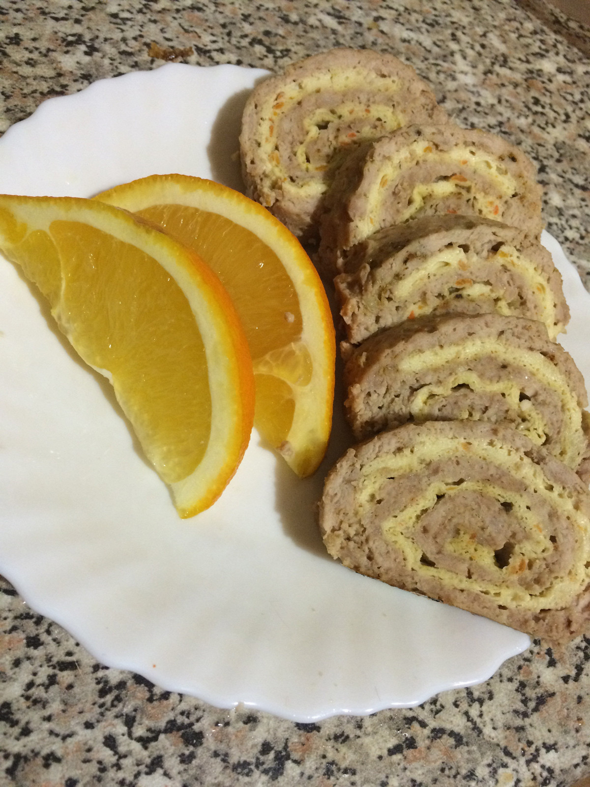 Фото рецепт Мясной рулет из фарша с яйцом