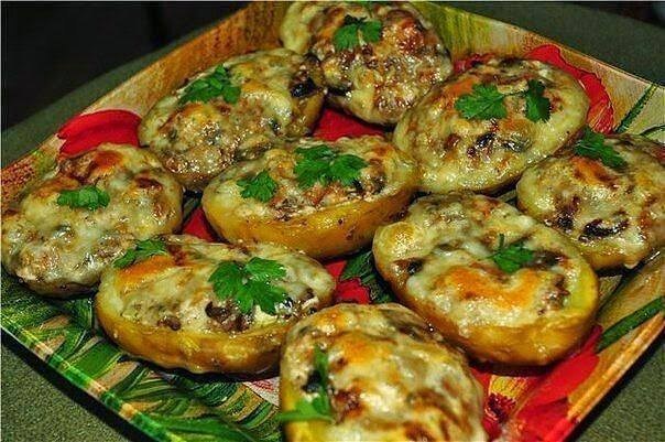 Пирожки-лодочки с мясом (Пошаговый рецепт)