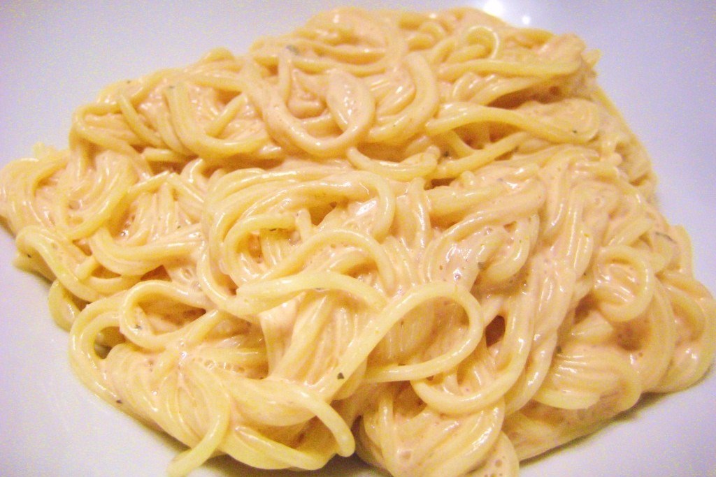 спагетти в сливочном соусе