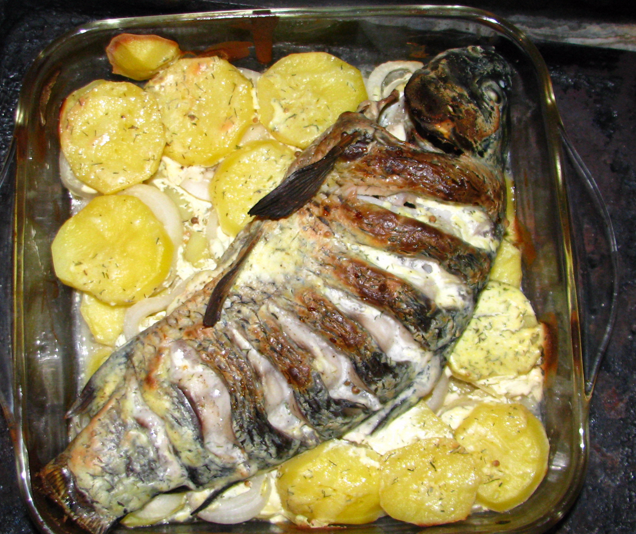 Рыба запеченная в сливочном соусе