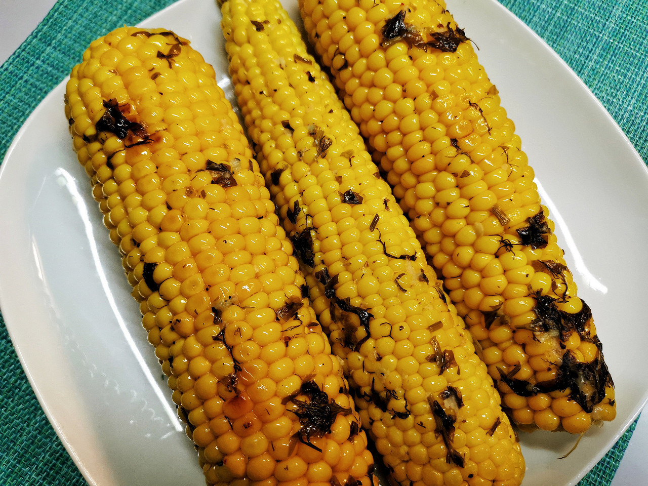 Рецепт из свежей кукурузы. Желтые кукурузы приготовленные. Варёная кукуруза рецепт. Кукуруза сливочный нектар. Кукуруза без зелени.
