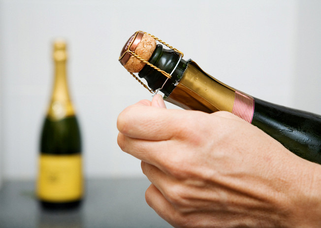 В чем разница между шампанским и игристым вином?