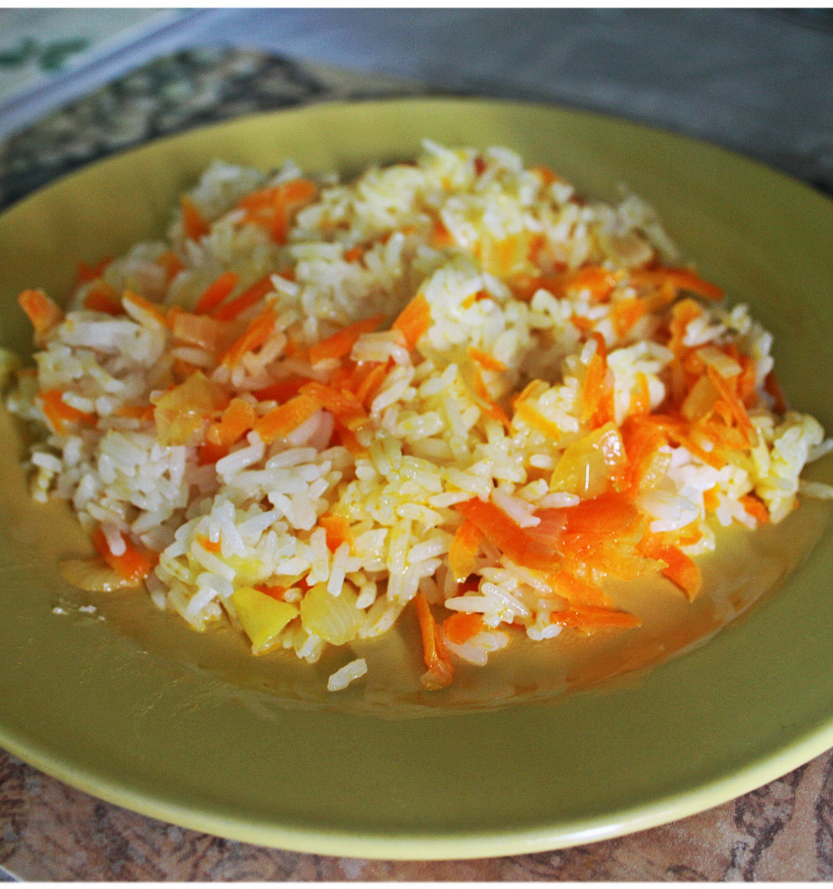 Рис с морковью и луком в мультиварке