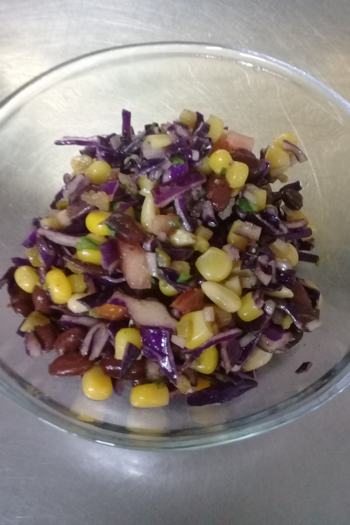 Салат из краснокочанной капусты с кукурузой рецепт с фото, как приготовить на slep-kostroma.ru