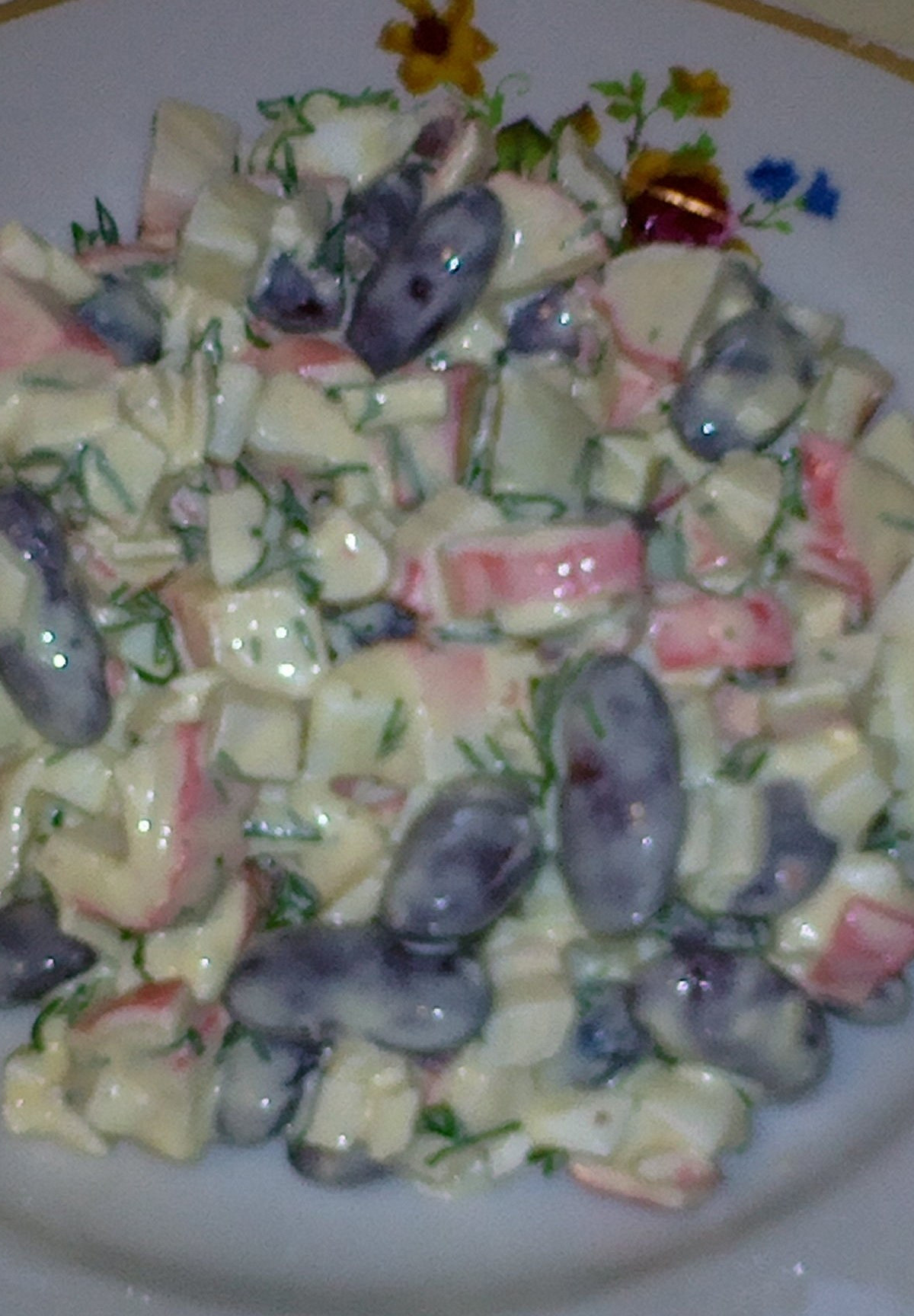 Крабовый салат с фасолью: рецепт приготовления и полезные свойства