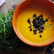 Морковный суп с черносливом