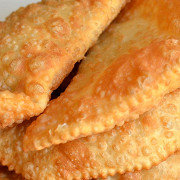 Чебуреки из говядины и свинины