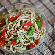 Спагетти с арахисом и перцем