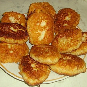 Картофельные биточки на молоке