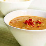Рисовый суп с имбирем и орехами