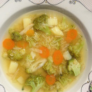 Суп из чечевицы с брокколи