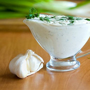 Майонезный соус с укропом, лимоном и перцем