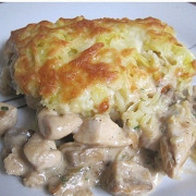 Курица с грибами, запеченная под картофельно-сырной шубой