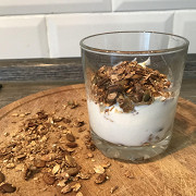 Гранола с тыквенными семечками и кунжутом