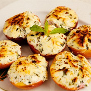 Запеченые нектарины с творогом