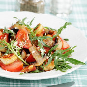 Салат из копченой курицы с шампиньонами
