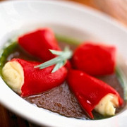 Соленая треска с перцем и томатным соусом