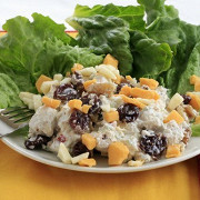 Салат из индейки с грушей и курагой