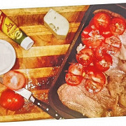 Курица под сметано-горчичным соусом в духовке