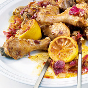 Курица с шафраном и фисташками