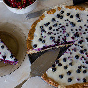 Черничный пирог с молочным желе