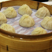 Сингапурские дамплинги со свининой и креветками