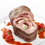Стейки с боккончини и вялеными томатами