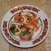 Салат из белой фасоли, яблока и болгарского перца