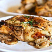 Куриное филе, фаршированное грибами и сыром