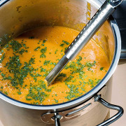Крем-суп из сладкого перца и помидоров