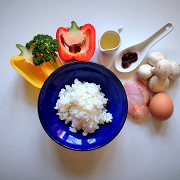 Азиатский рис с курицей и овощами