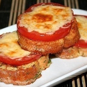 Гренки с помидорами и сыром на завтрак