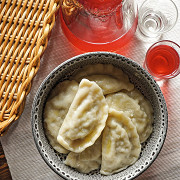 Вареники с картофелем, шампиньонами и вешенками