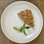 Мясная запеканка с кабачком и базиликом