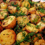 Жареный молодой картофель со спаржей