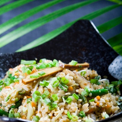 курица с рисом и овощами по китайски рецепт с фото | Дзен