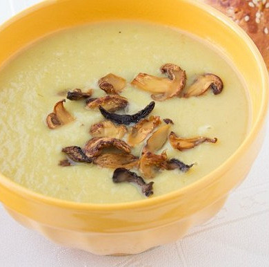 Грибной суп-пюре из шампиньонов с сыром