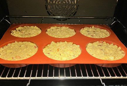 Фото шага рецепта Овсяное печенье с фундуком и яблоком 190846 шаг 9  