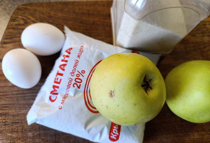 Фото шага рецепта Яблочная запеканка 190833 шаг 1  