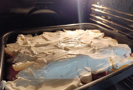 Фото шага рецепта Свиная вырезка пофранцузски с ананасами 190869 шаг 12  