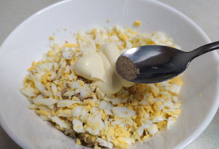 Фото шага рецепта Начинка для тарталеток с печенью трески 190885 шаг 7  