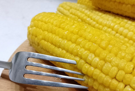 Фото шага рецепта Варная кукуруза 190861 шаг 9  