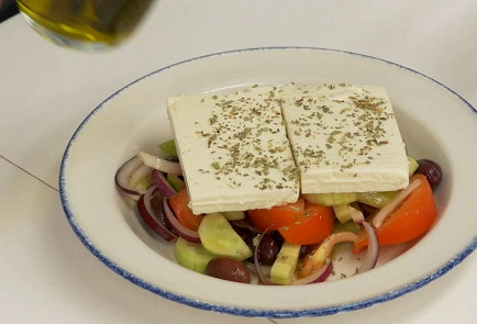 Фото шага рецепта Настоящий греческий салат 30893 шаг 9  