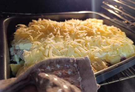 Фото шага рецепта Свиная вырезка пофранцузски с ананасами 190869 шаг 16  