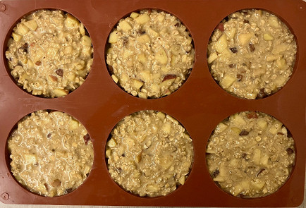 Фото шага рецепта Овсяное печенье с фундуком и яблоком 190846 шаг 8  