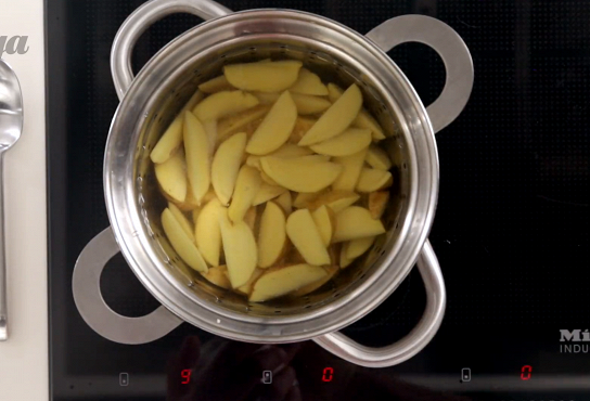 Фото приготовления рецепта: Картофель «Айдахо» - шаг 1
