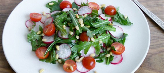 Руккола с редисом и помидорами рецепт – Европейская кухня: Салаты. «Еда»